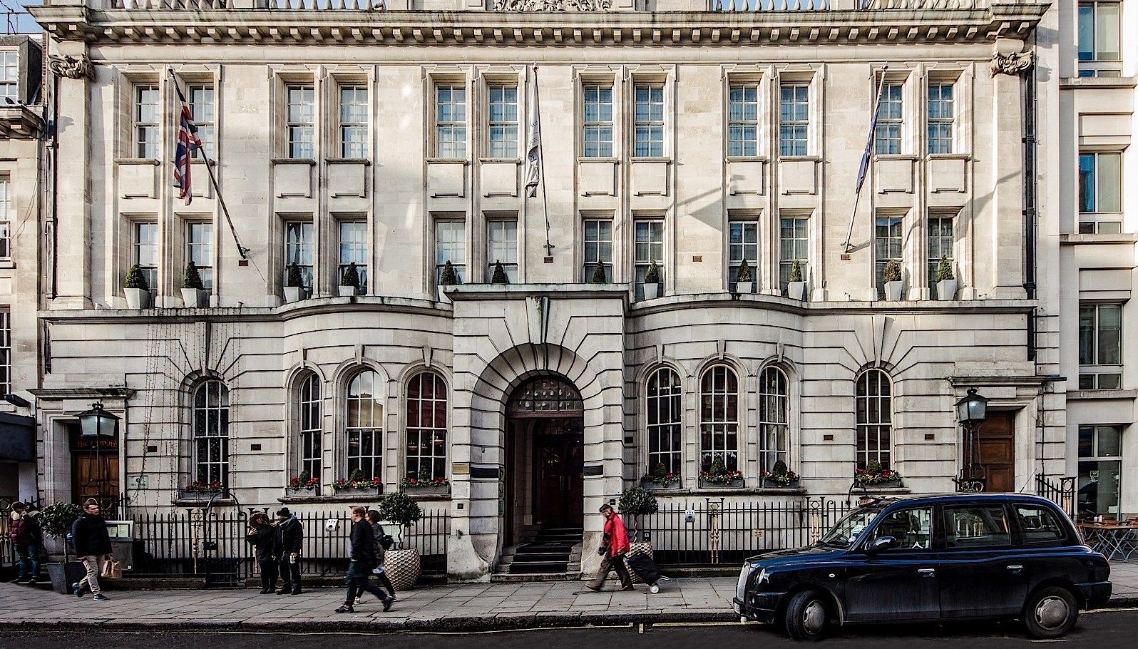 伦敦法院酒店 外观 照片